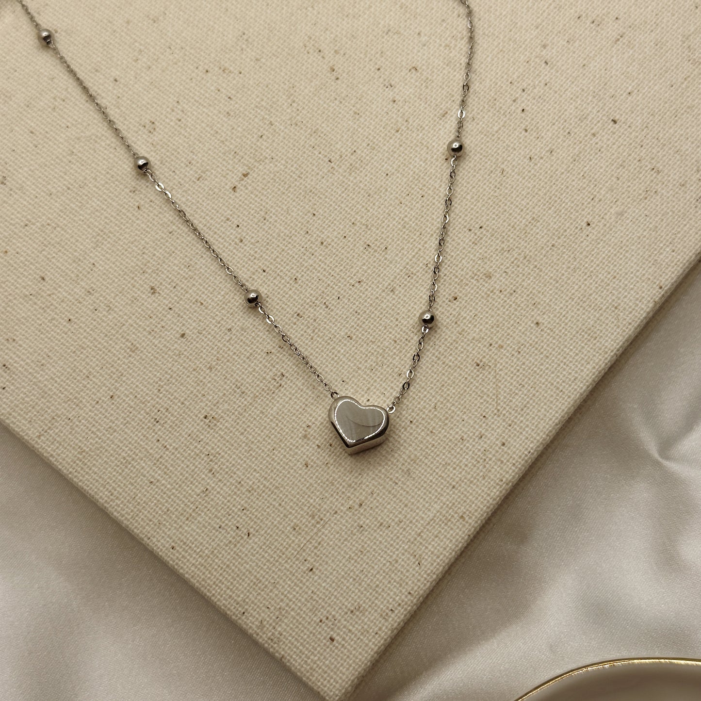 Silver Helen Necklace